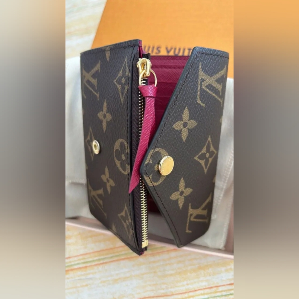 Louis Vuitton Monogram Victorine Wallet - Picture 4 of 9